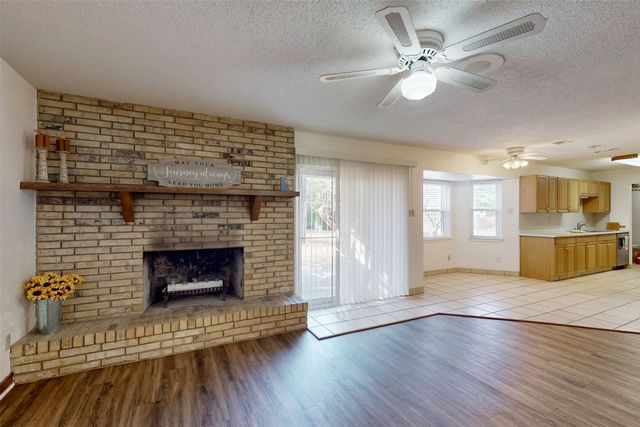 1000 Springdale Road, Bedford, TX 76021