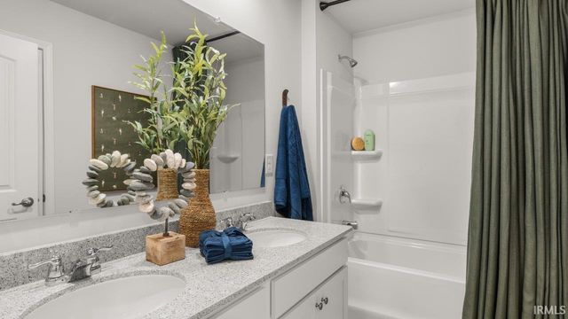 11317 Corte Madera Run, Fort Wayne, IN 46818