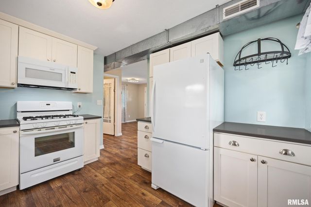 125 22ND Street, East Peoria, IL 61611