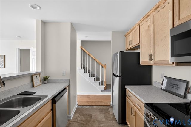 2221 Perry St, Richmond, VA 23225