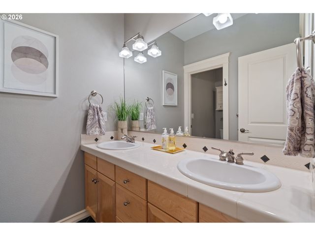 3702 Ne 131ST St, Vancouver, WA 98686