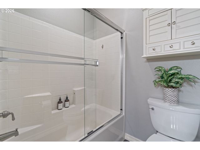 3702 Ne 131ST St, Vancouver, WA 98686