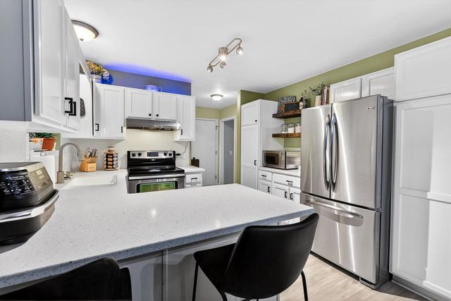2806 Wayland Drive, Madison, WI 53713