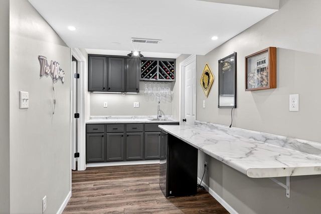 2806 Wayland Drive, Madison, WI 53713