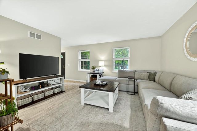 2806 Wayland Drive, Madison, WI 53713