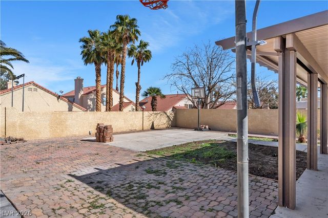 2710 Strathmoor Drive, Henderson, NV 89074