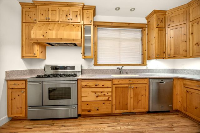 435 Granite Street, Ashland, OR 97520