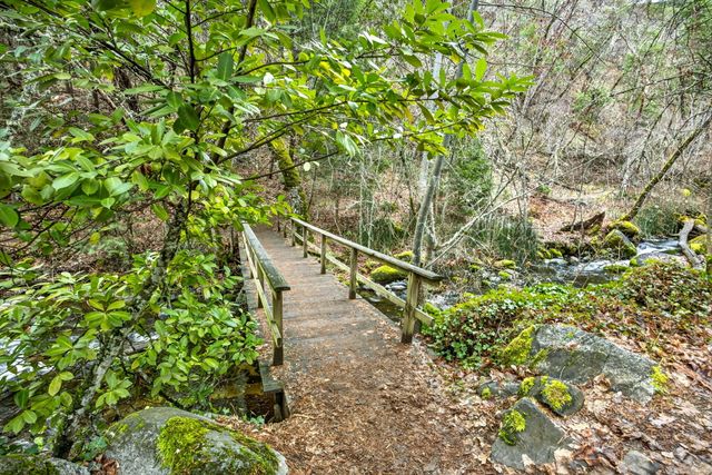 435 Granite Street, Ashland, OR 97520