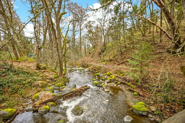 435 Granite Street, Ashland, OR 97520