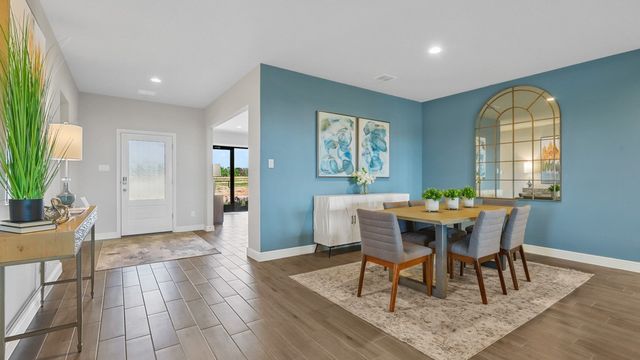 207 SYDNEY Lane, Mansfield, TX 76063