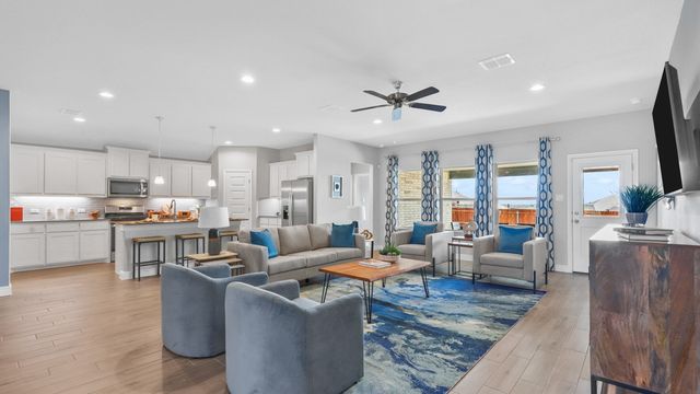207 SYDNEY Lane, Mansfield, TX 76063