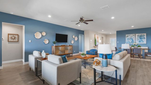 207 SYDNEY Lane, Mansfield, TX 76063