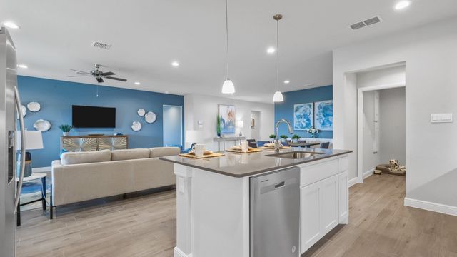 207 SYDNEY Lane, Mansfield, TX 76063