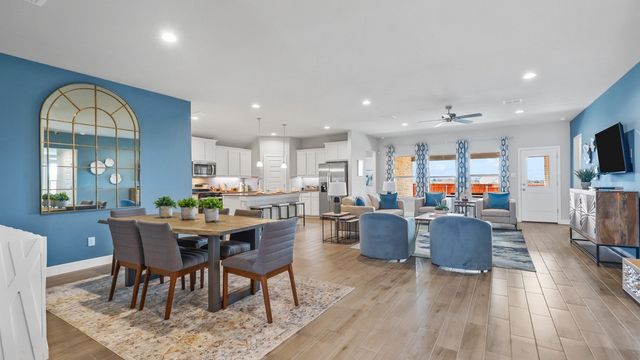 207 SYDNEY Lane, Mansfield, TX 76063