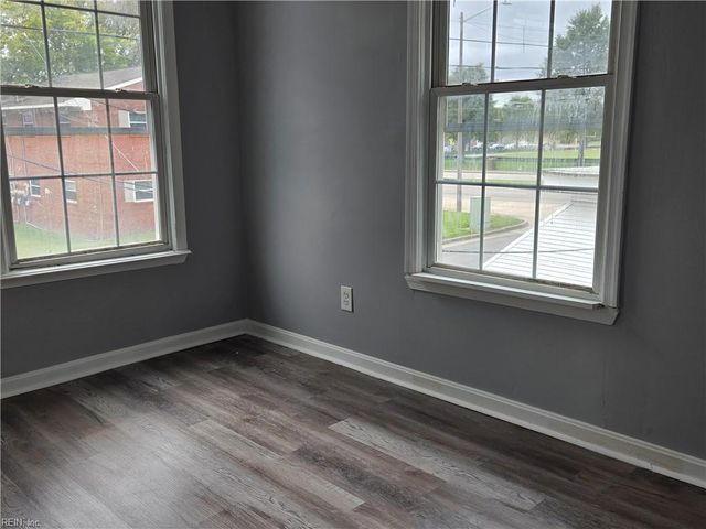 1002 Dunbar ST, Norfolk, VA 23504