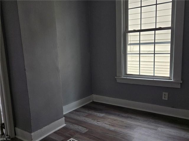 1002 Dunbar ST, Norfolk, VA 23504