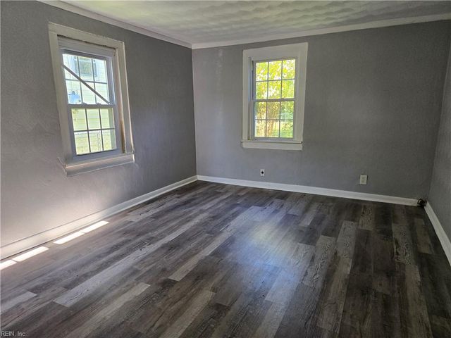 1002 Dunbar ST, Norfolk, VA 23504