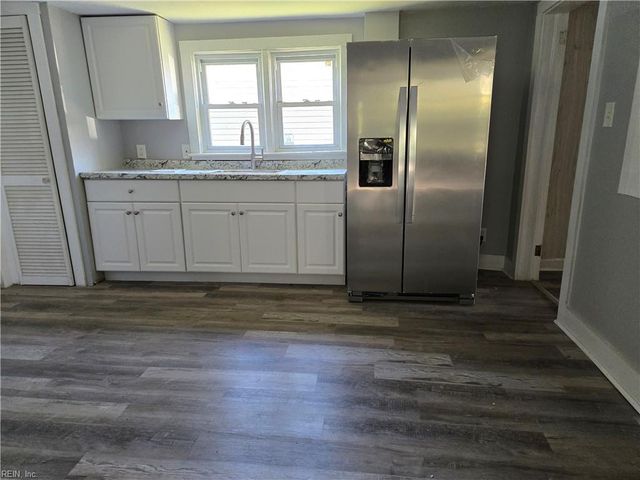 1002 Dunbar ST, Norfolk, VA 23504