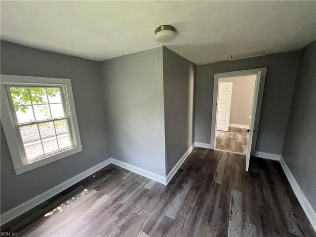 1002 Dunbar ST, Norfolk, VA 23504