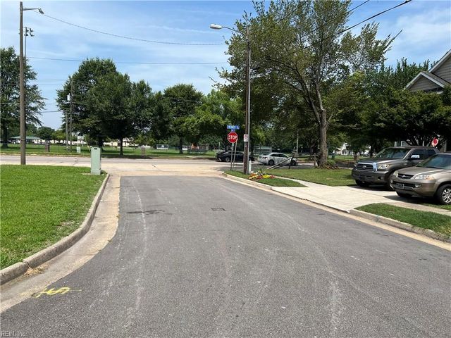 1002 Dunbar ST, Norfolk, VA 23504