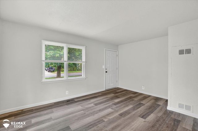 3806 Pitkin Avenue, Flint, MI 48506