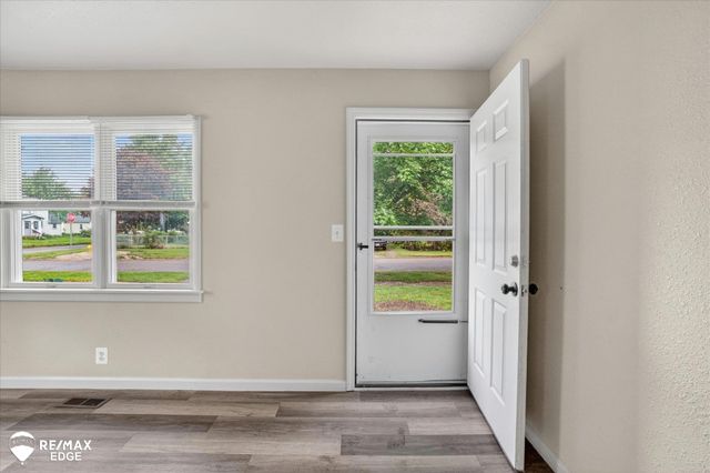 3806 Pitkin Avenue, Flint, MI 48506