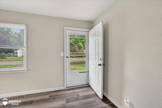3806 Pitkin Avenue, Flint, MI 48506