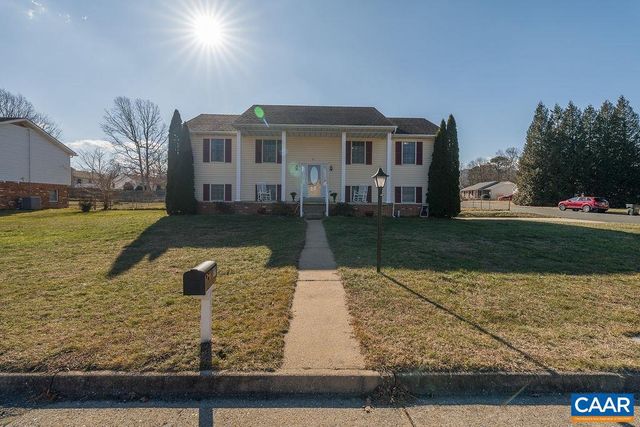 43 DOGWOOD RD, Stuarts Draft, VA 24477