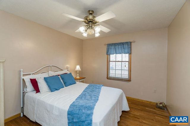 43 DOGWOOD RD, Stuarts Draft, VA 24477