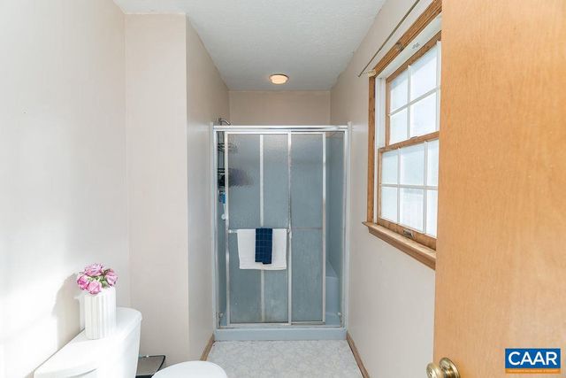 43 DOGWOOD RD, Stuarts Draft, VA 24477