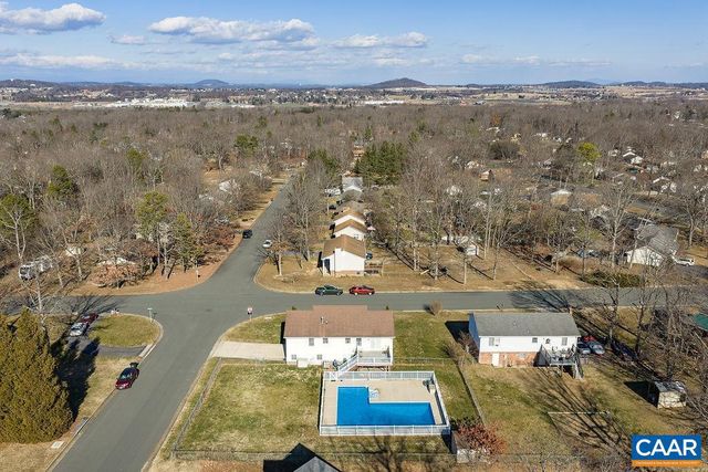 43 DOGWOOD RD, Stuarts Draft, VA 24477