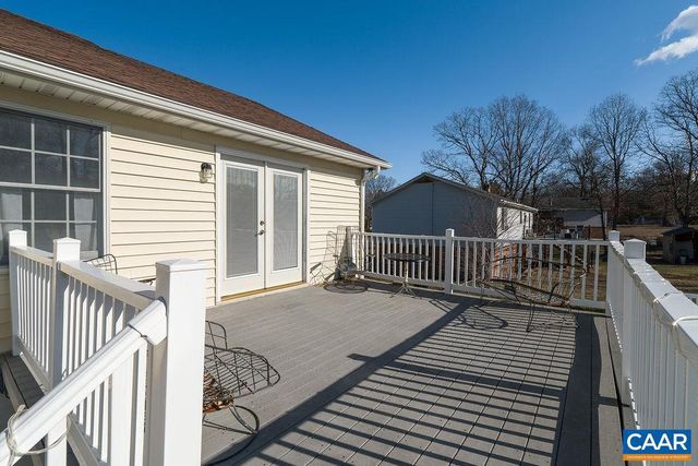 43 DOGWOOD RD, Stuarts Draft, VA 24477