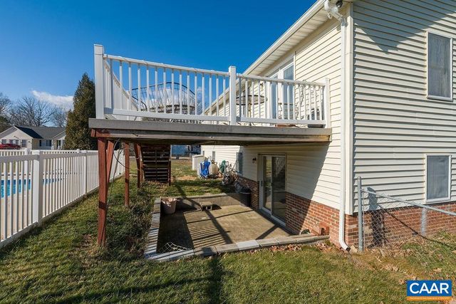 43 DOGWOOD RD, Stuarts Draft, VA 24477