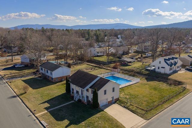 43 DOGWOOD RD, Stuarts Draft, VA 24477