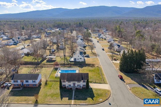 43 DOGWOOD RD, Stuarts Draft, VA 24477