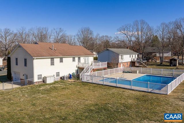 43 DOGWOOD RD, Stuarts Draft, VA 24477