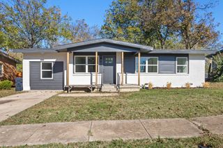 1825 Martin Luther Drive, Arlington, TX 76010