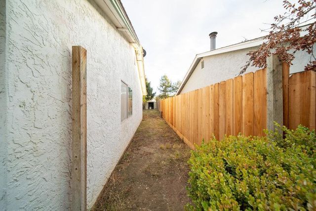 945 Matador Drive, Hollister, CA 95023