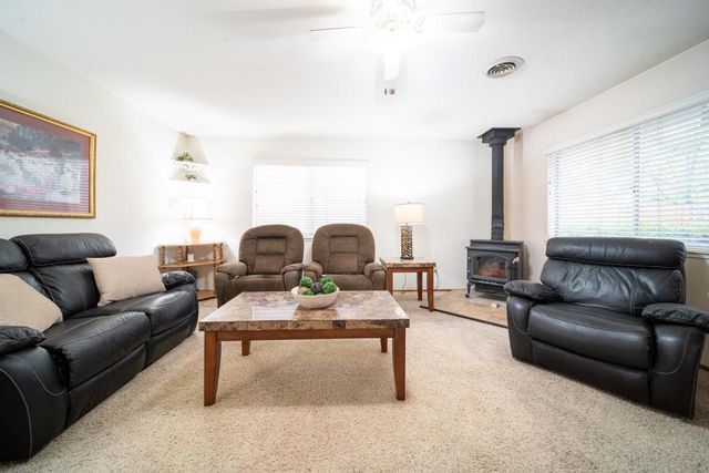 945 Matador Drive, Hollister, CA 95023