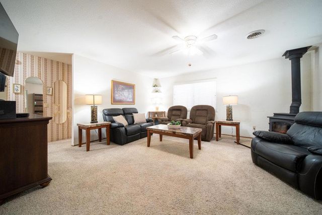 945 Matador Drive, Hollister, CA 95023