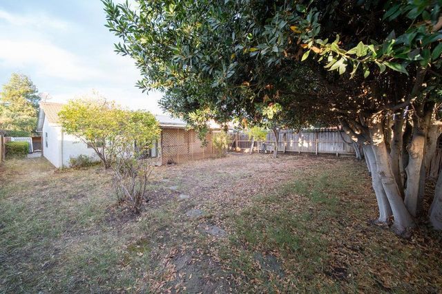 945 Matador Drive, Hollister, CA 95023