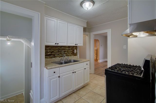 3412 Kildare Road, Cleveland Heights, OH 44118