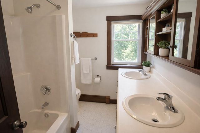 846 Weeks Hill Road, Stowe, VT 05672