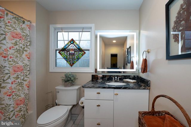 1741 YARDLEY DR, West Chester, PA 19380