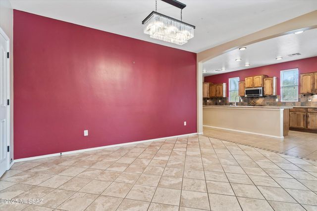 717 W Camino Tunera, Sahuarita, AZ 85629