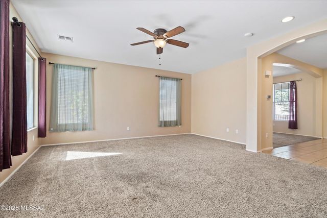 717 W Camino Tunera, Sahuarita, AZ 85629