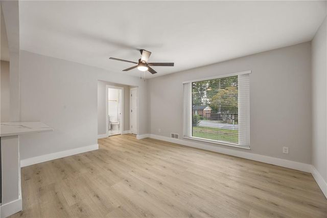 6050 LEDGEWOOD Drive, Forest Park, GA 30297