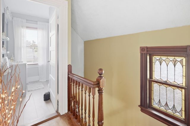 27 Arthur St, Methuen, MA 01844