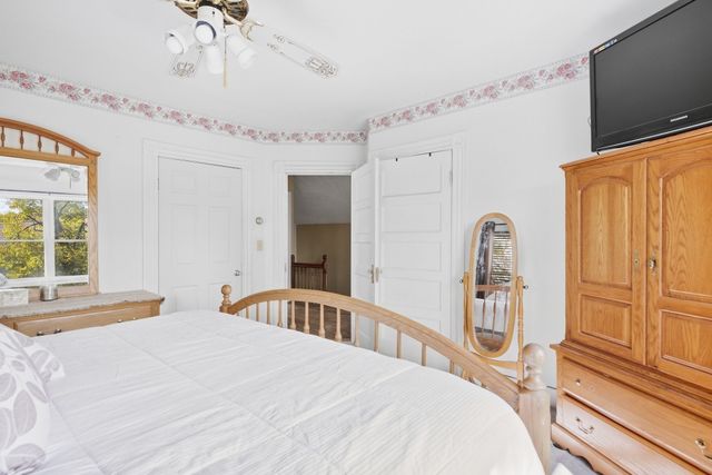 27 Arthur St, Methuen, MA 01844