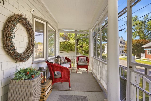 27 Arthur St, Methuen, MA 01844
